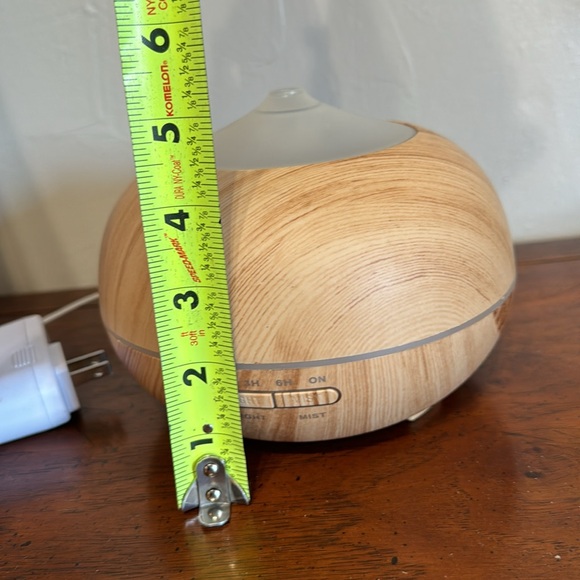 Essential Oil Diffuser Color Changing Aromatherapy Mist Tabletop Diffuser - Picture 5 of 5